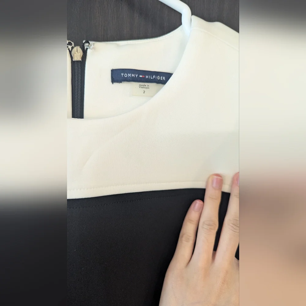 Tommy Hilfiger dress - Picture 3 of 4